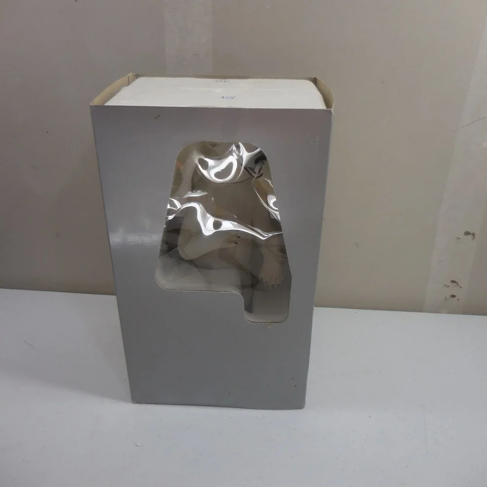 Ski Country Alaskan Polar Bear 1984 Whiskey Decanter Alaska Statehood 25th Anniv